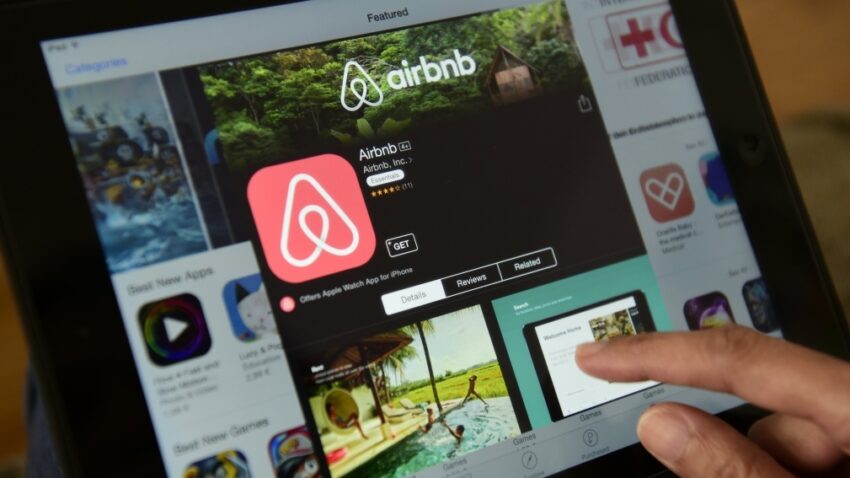 Airbnb website